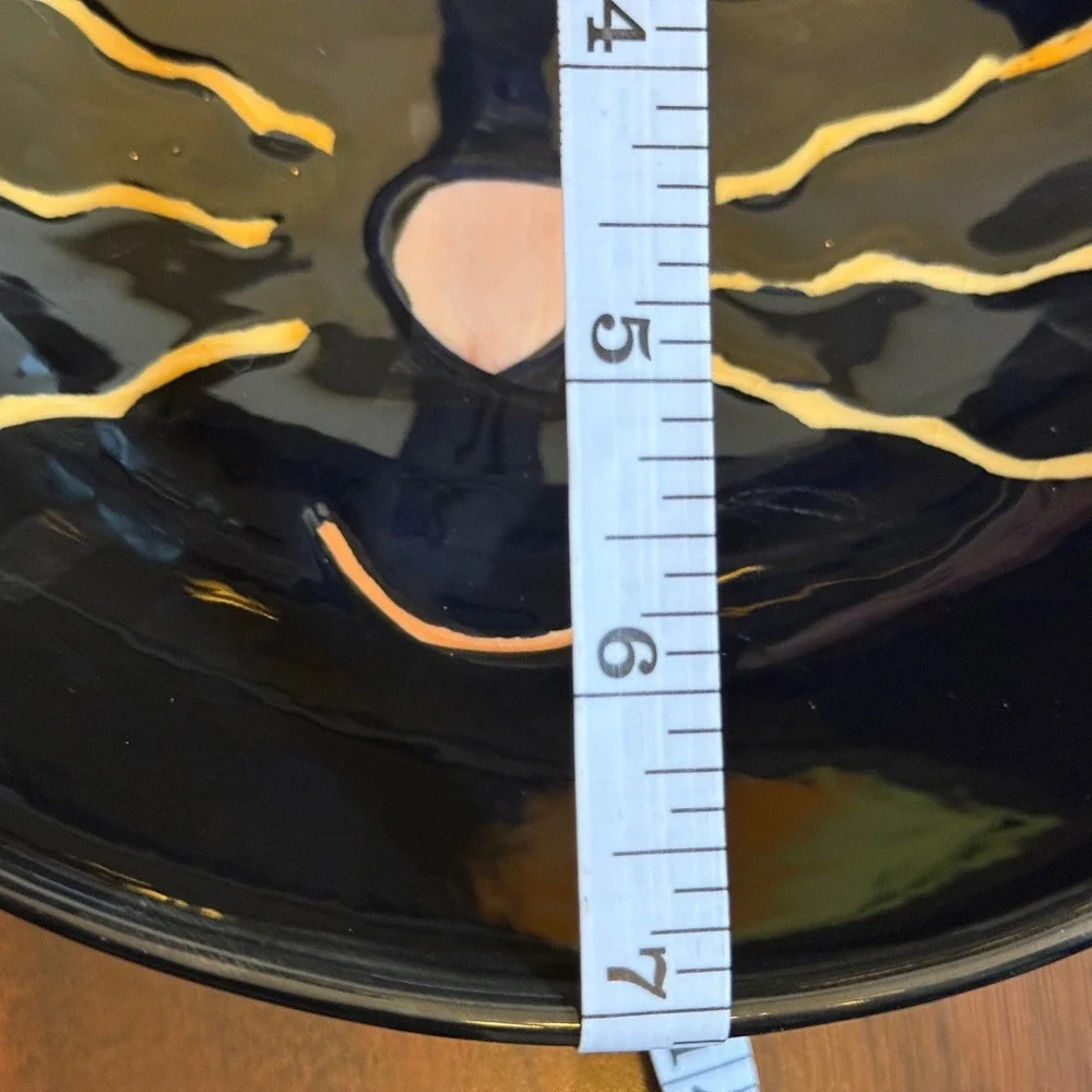N/A vtg black